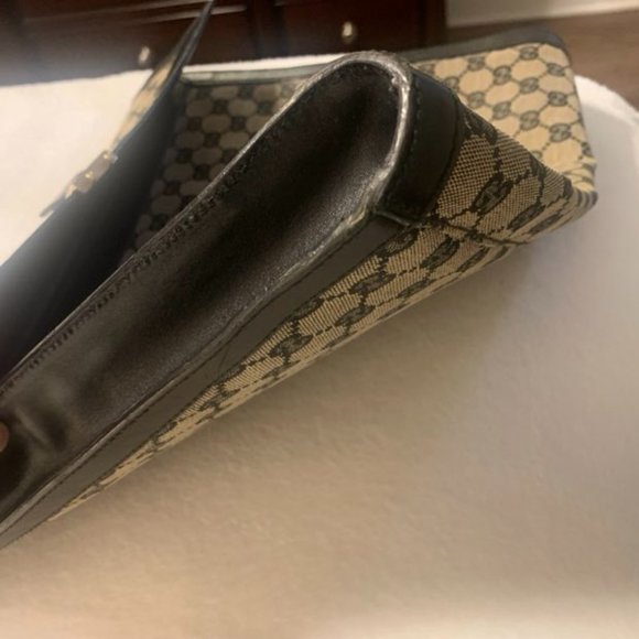 Vintage Authentic Gucci Envelope Portfolio / Document Holder - Picture 11 of 16